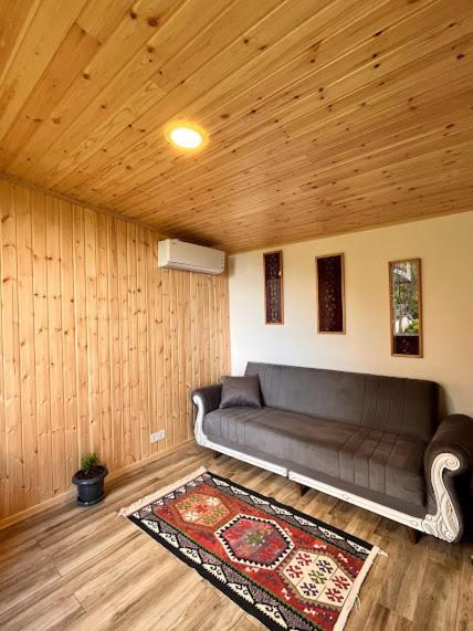 Winery & Brewery - Family Guesthouse "Villa Rbona" Khashuri Exterior photo